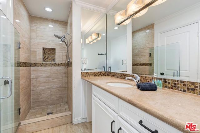 3201 Bonnie Hill Drive, Los Angeles, CA 90068