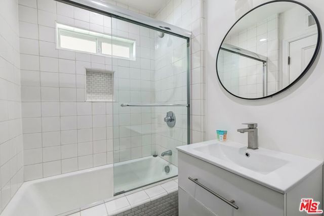 3201 Bonnie Hill Drive, Los Angeles, CA 90068