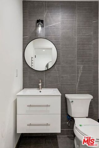 3201 Bonnie Hill Drive, Los Angeles, CA 90068