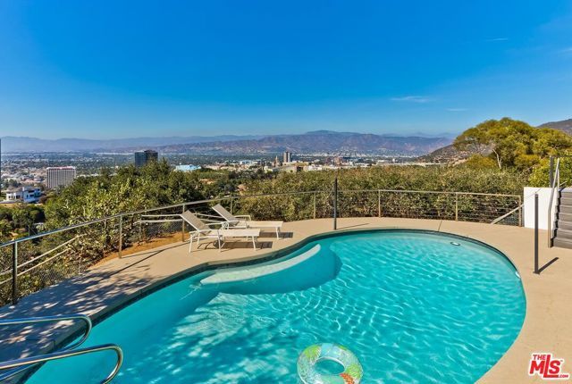 3201 Bonnie Hill Drive, Los Angeles, CA 90068