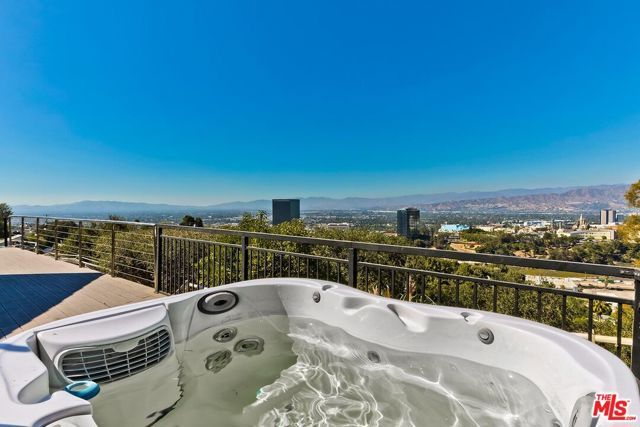 3201 Bonnie Hill Drive, Los Angeles, CA 90068