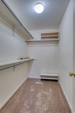 6655 Oakview Court, Newburgh, IN 47630