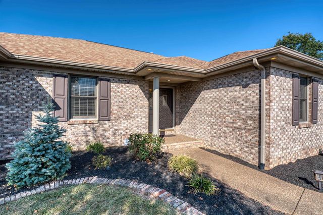 6655 Oakview Court, Newburgh, IN 47630