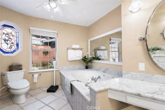 886 E Richmond, Fresno, CA 93720