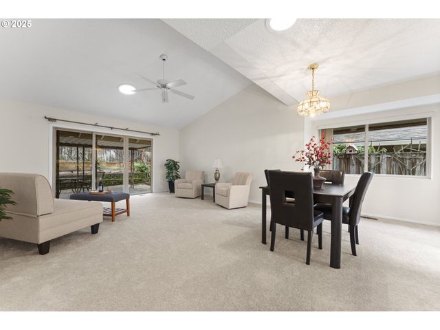 12991 Sw KING RICHARD Dr, King City, OR 97224