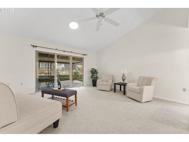 12991 Sw KING RICHARD Dr, King City, OR 97224