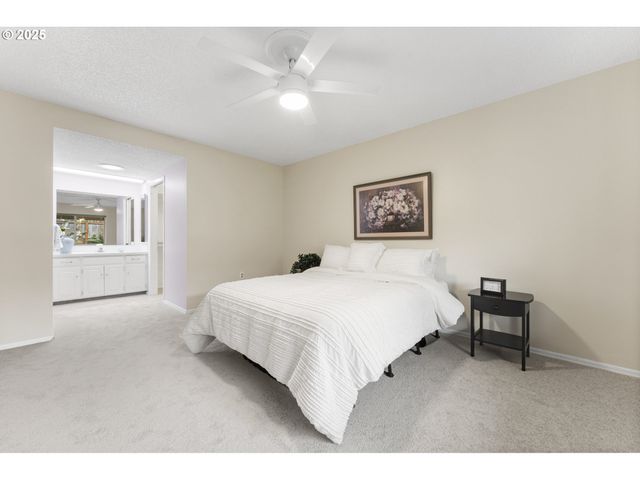 12991 Sw KING RICHARD Dr, King City, OR 97224