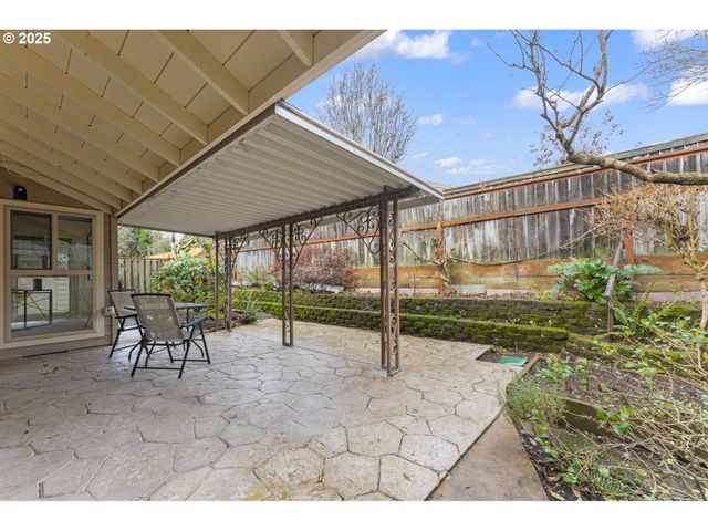 12991 Sw KING RICHARD Dr, King City, OR 97224