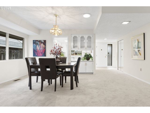 12991 Sw KING RICHARD Dr, King City, OR 97224