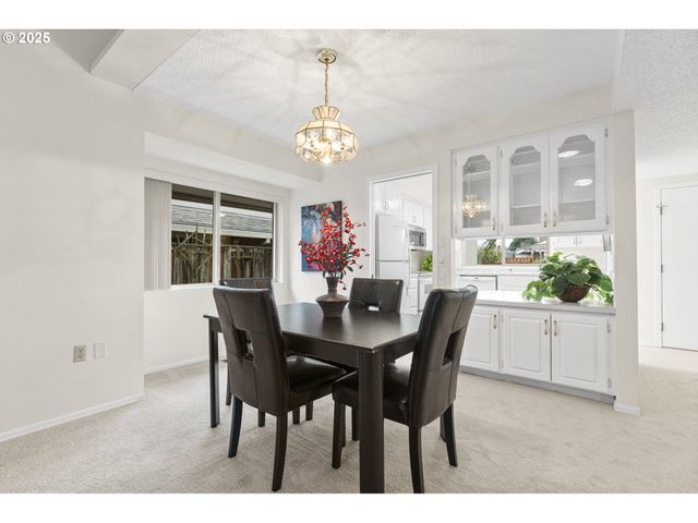 12991 Sw KING RICHARD Dr, King City, OR 97224