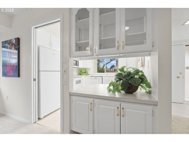 12991 Sw KING RICHARD Dr, King City, OR 97224