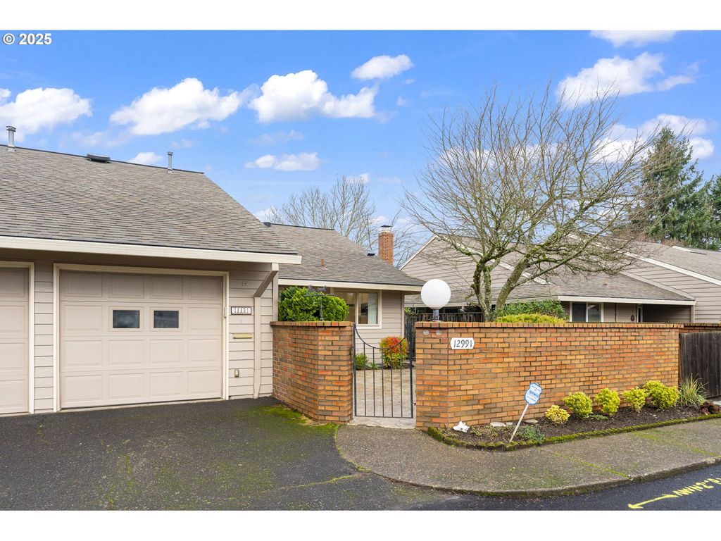 12991 Sw KING RICHARD Dr, King City, OR 97224