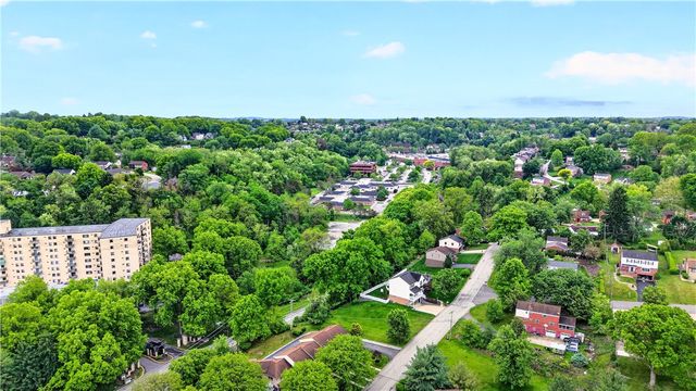 0 Lantern Hill Dr, Whitehall, PA 15236