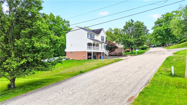 0 Lantern Hill Dr, Whitehall, PA 15236