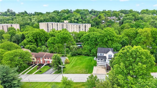0 Lantern Hill Dr, Whitehall, PA 15236