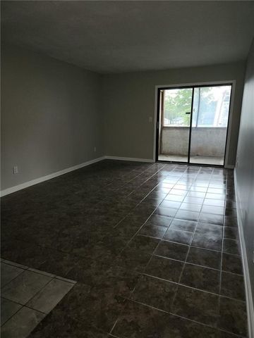 5945 Sutcliff Square, Lithonia, GA 30058