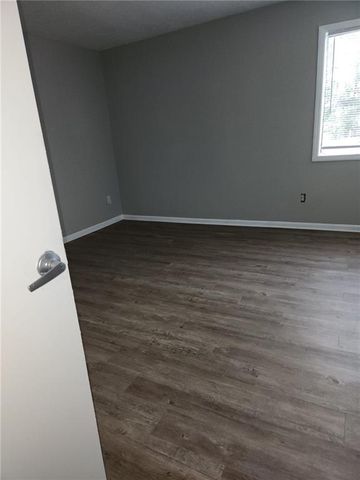 5945 Sutcliff Square, Lithonia, GA 30058