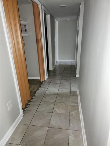 5945 Sutcliff Square, Lithonia, GA 30058