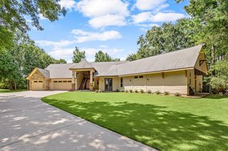 8935 Dogwood Drive, Tomball, TX 77375