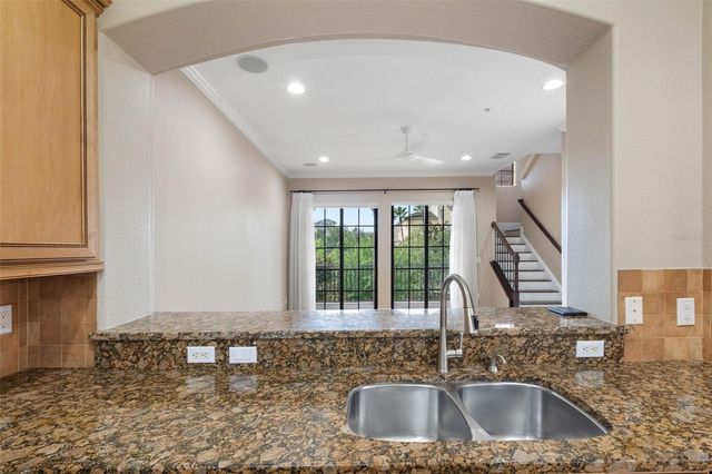4815 YACHT CLUB DRIVE 103, Tampa, FL 33616