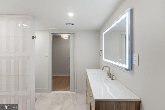 5032 KING DAVID BLVD, Annandale, VA 22003