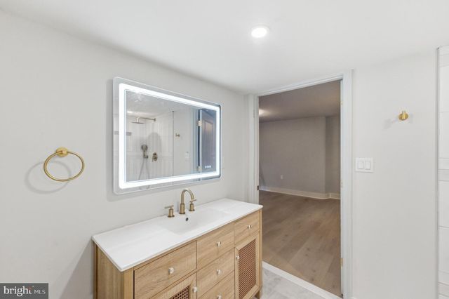 5032 KING DAVID BLVD, Annandale, VA 22003