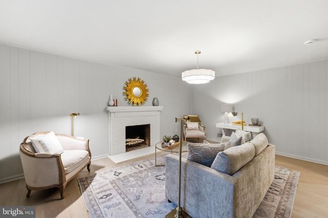5032 KING DAVID BLVD, Annandale, VA 22003
