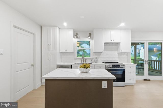 5032 KING DAVID BLVD, Annandale, VA 22003