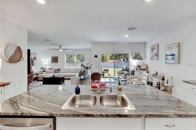 2443 MIZNER BAY AVENUE, Bradenton, FL 34208