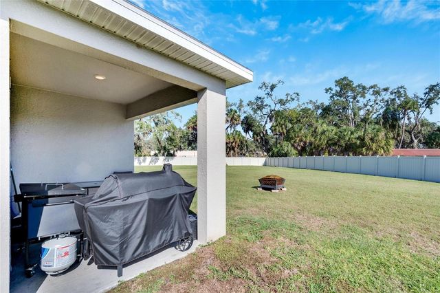 2443 MIZNER BAY AVENUE, Bradenton, FL 34208