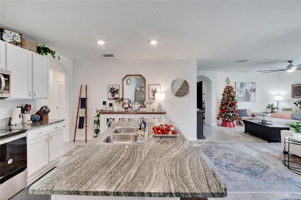 Image 21 of property listing at 2443 MIZNER BAY AVENUE, Bradenton, FL 34208