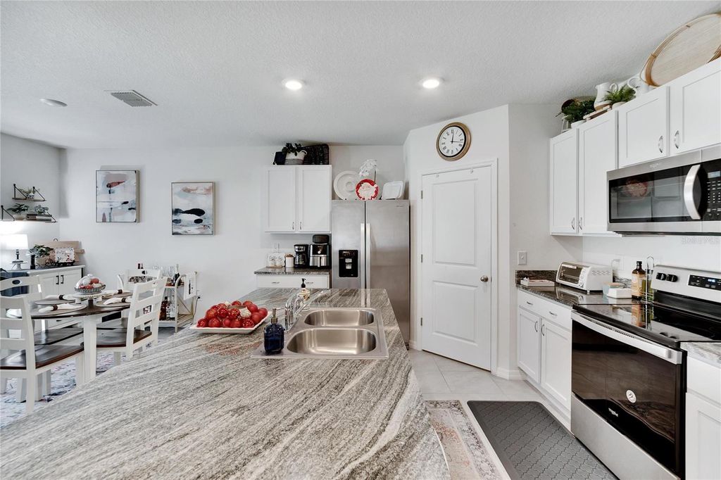 Image 24 of property listing at 2443 MIZNER BAY AVENUE, Bradenton, FL 34208