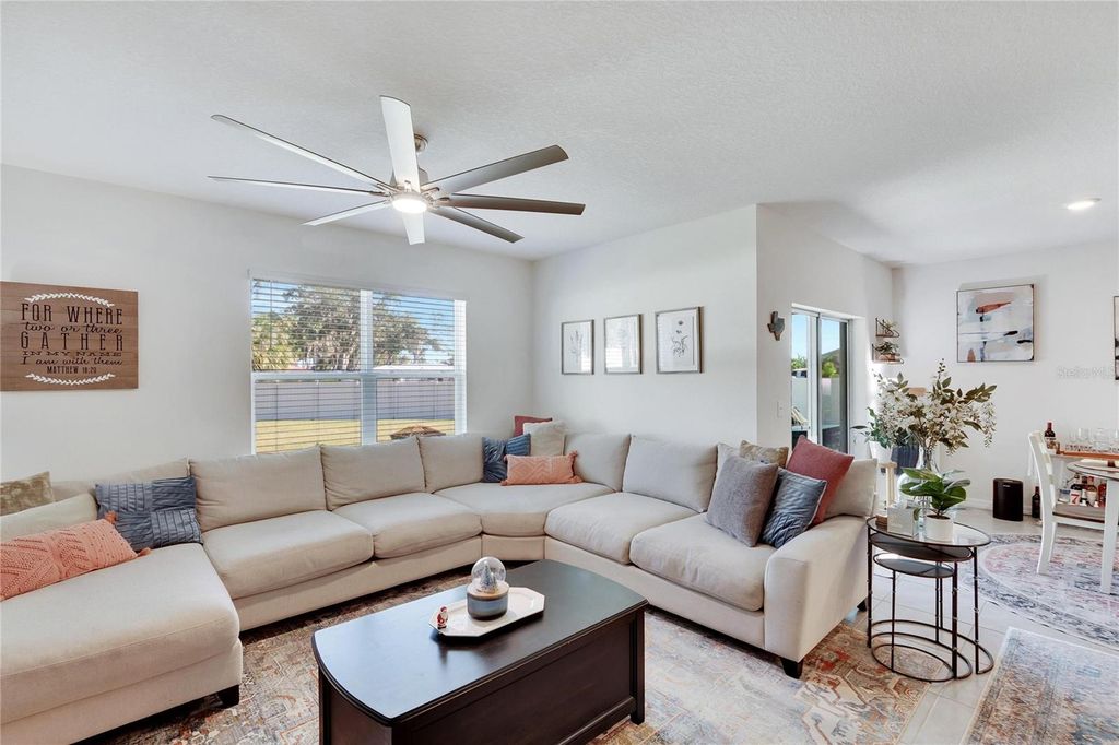 Image 37 of property listing at 2443 MIZNER BAY AVENUE, Bradenton, FL 34208