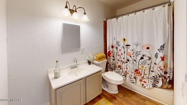 2950 N Alvernon Way Apt 13104, Tucson, AZ 85712