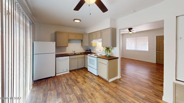 2950 N Alvernon Way Apt 13104, Tucson, AZ 85712