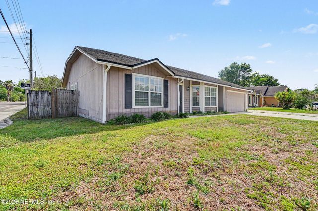 7304 SWEET PEA Trail, Jacksonville, FL 32244