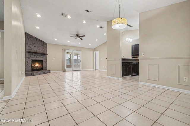 7304 SWEET PEA Trail, Jacksonville, FL 32244