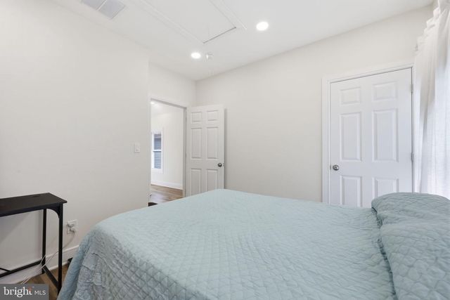 104 1ST AVE, Hightstown, NJ 08520