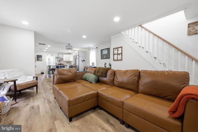 104 1ST AVE, Hightstown, NJ 08520