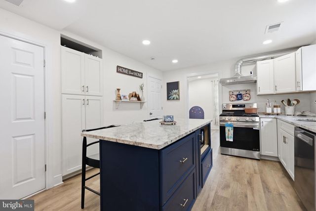 104 1ST AVE, Hightstown, NJ 08520