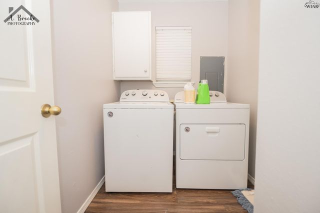 800 SHORELINE DRIVE, Wichita Falls, TX 76308