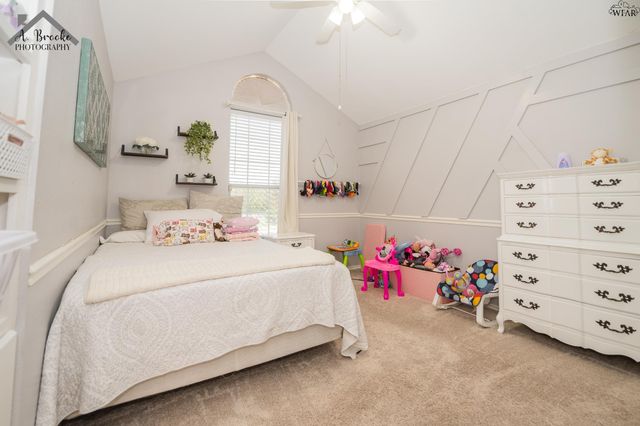 800 SHORELINE DRIVE, Wichita Falls, TX 76308