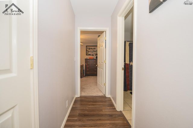800 SHORELINE DRIVE, Wichita Falls, TX 76308