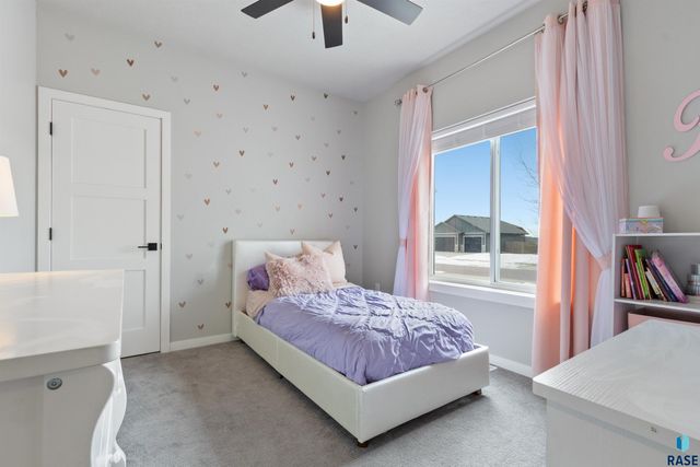 4024 S Appollonia Ct Court, Sioux Falls, SD 57110