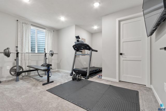 4024 S Appollonia Ct Court, Sioux Falls, SD 57110