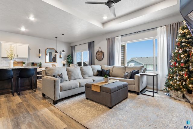 4024 S Appollonia Ct Court, Sioux Falls, SD 57110