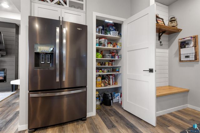 4024 S Appollonia Ct Court, Sioux Falls, SD 57110