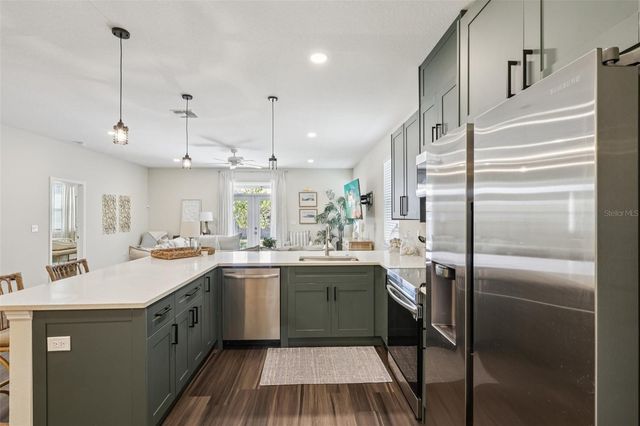 1807 E POWHATAN AVENUE, Tampa, FL 33610