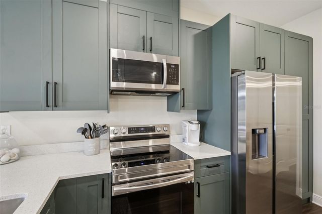 1807 E POWHATAN AVENUE, Tampa, FL 33610