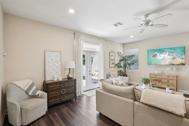 1807 E POWHATAN AVENUE, Tampa, FL 33610